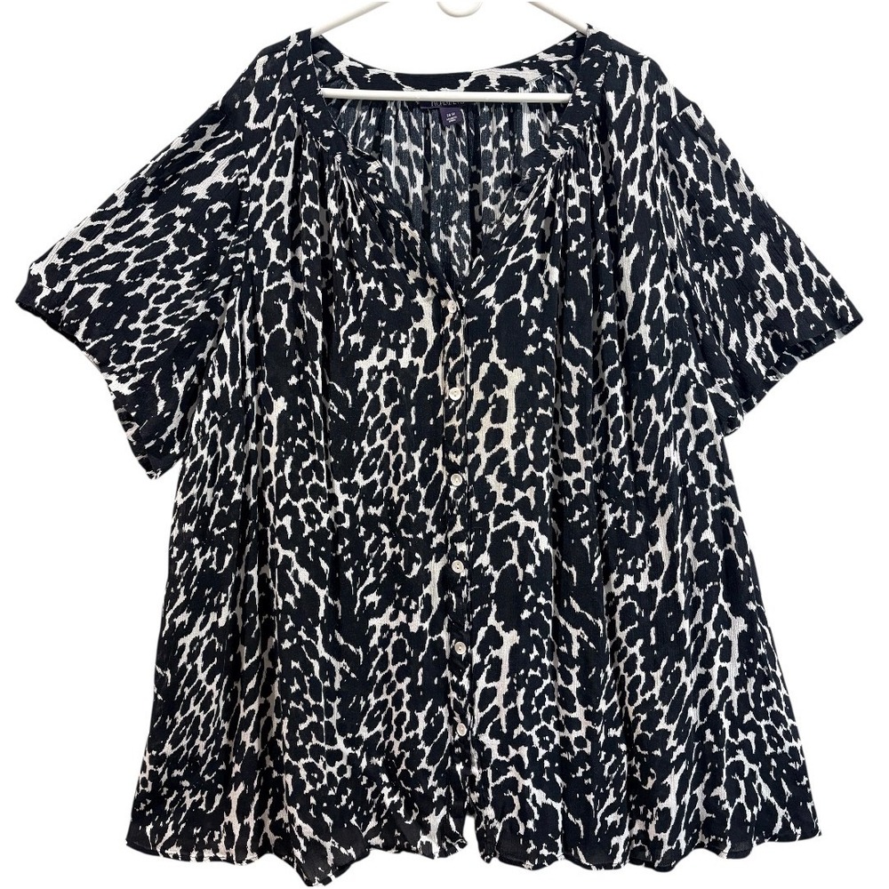Roaman's Button Front Blouse Women 28W Black Beige Good Animal Print Rayon Top